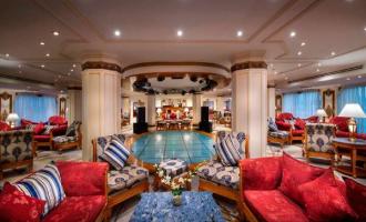 Lounge Bar