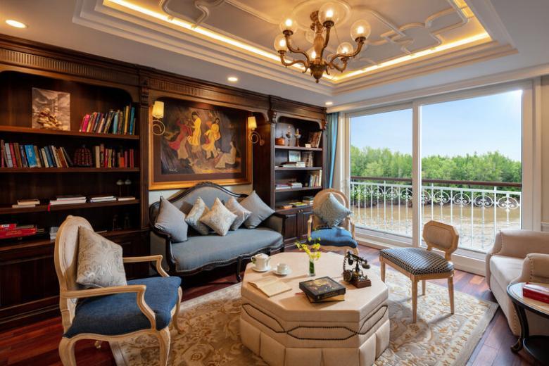 Uniworld Boutique River Cruises - Library